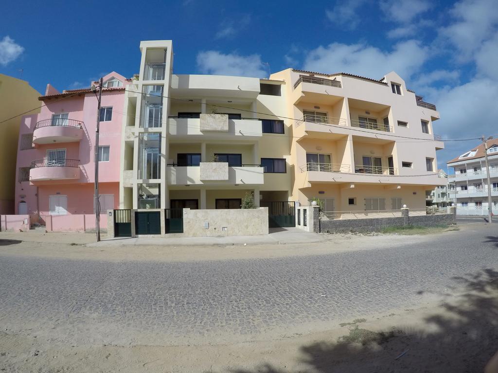 Surf House Cabo Verde سانتا ماريا المظهر الخارجي الصورة